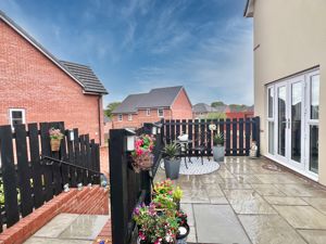 Photo 17- click for photo gallery